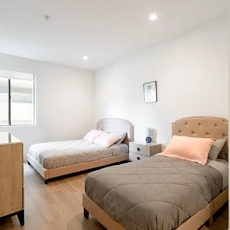 Pacific Pearl 2 Bed Apt With Free Parking In Santa Monica